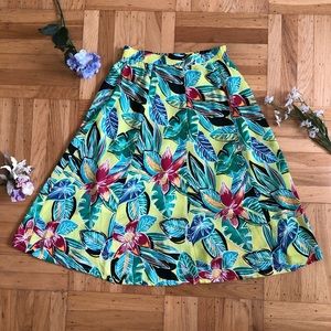 ✨Vintage floral long flowing skirt